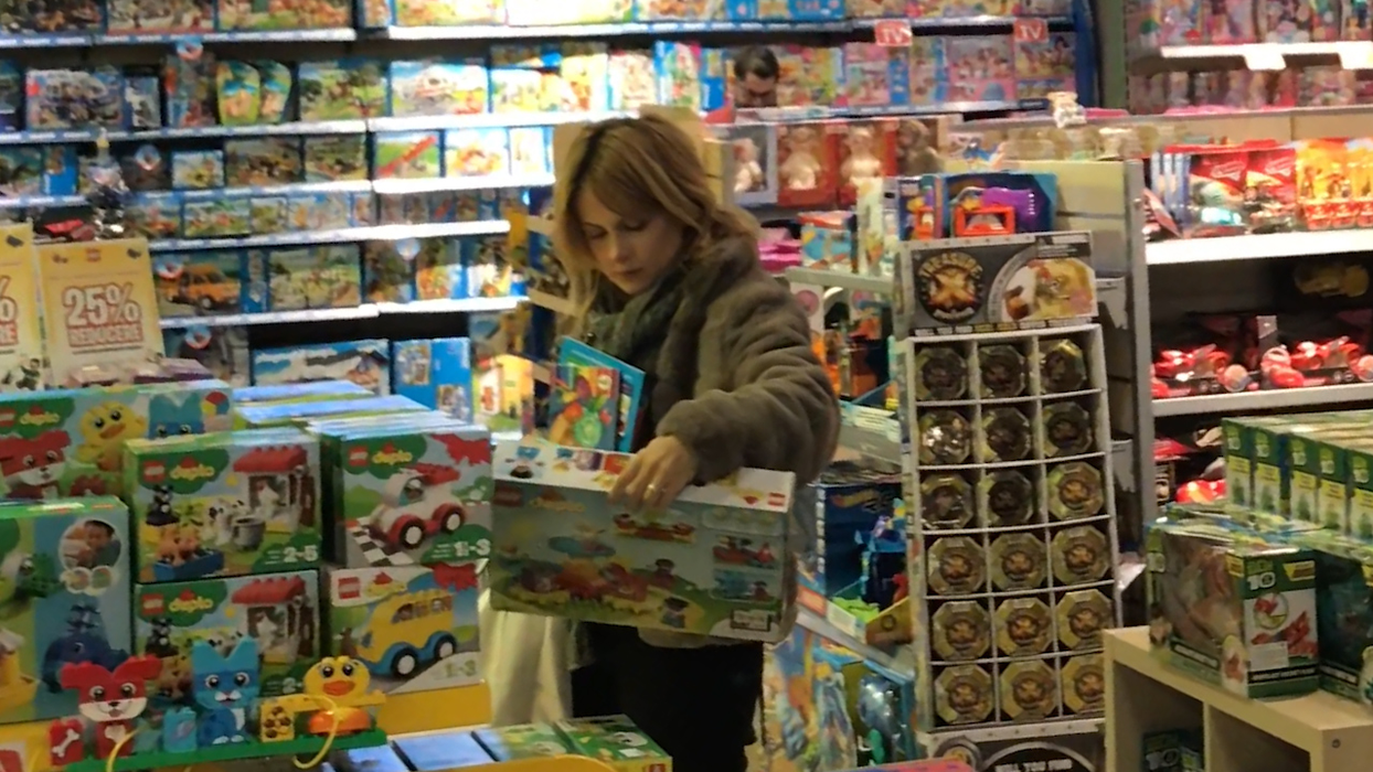 Simona Gherghe, cumpărături în prag de sărbători