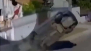 TOP 10 uluitor! Ei sunt cei mai norocoși oameni de pe planetă! Accidente teribile din care au ieșit fără o zgârietură VIDEO