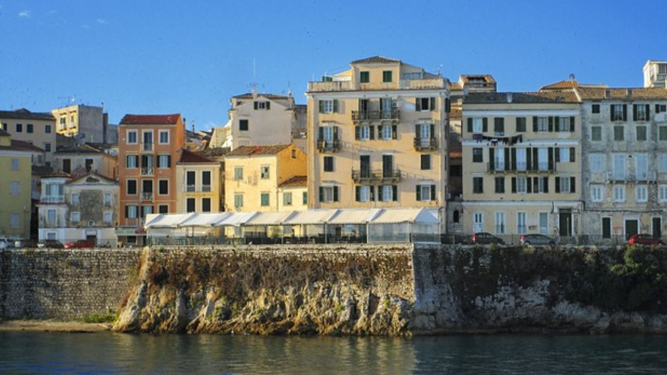 Cum pot avea parte românii de o vacanță gratis în Grecia. Au o singură condiție de îndeplinit