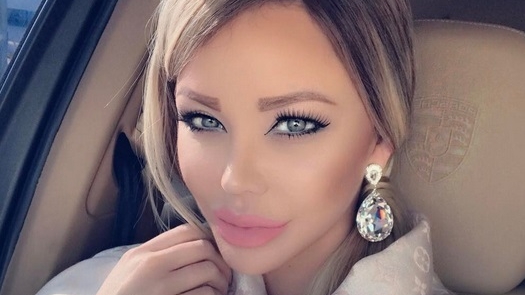 Bianca Drăguşanu şi-a făcut o nouă intervenţie estetică după ce a născut: ”Este o corectare!”