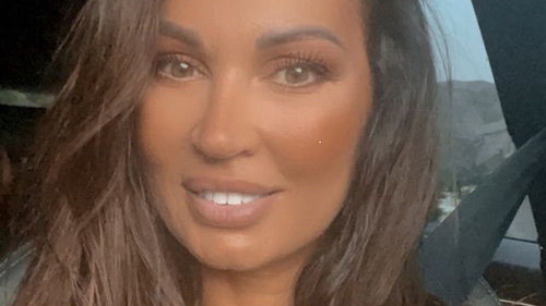 În ipostaza aceasta n-ai văzut-o până acum! Cum s-a fotografiat Nicoleta Luciu