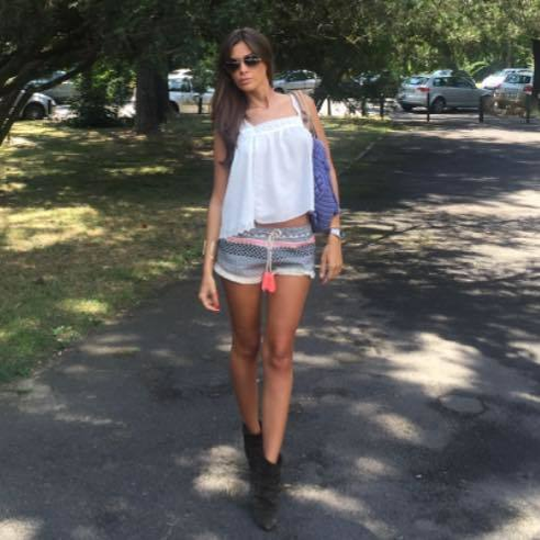 Cristina de la ”Bravo, ai stil!” a pocnit-o rău pe o… ”glumeaţă” ruptă de beată! CANCAN.ro a intrat în posesia unei filmări uluitoare făcute sâmbătă, la LOFT Predeal