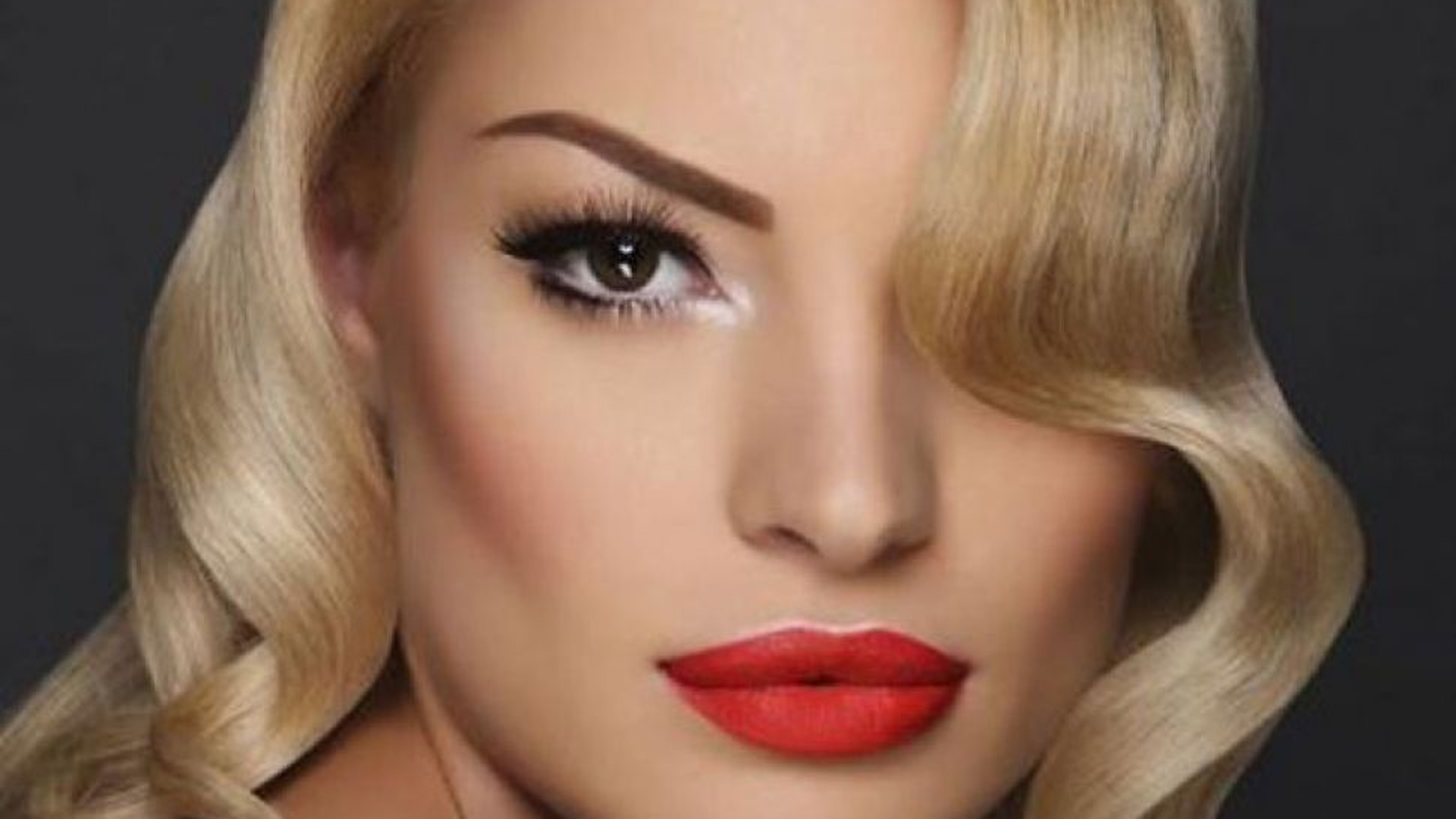 Scandal conjugal INCREDIBIL intre Boureanu si Pelinel, in fata prietenilor! A batut-o cand a aflat ca...