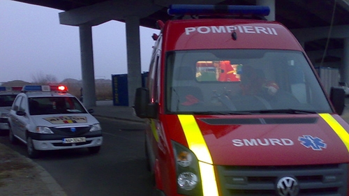 O femeie şi fiul ei au încercat să se sinucidă cu insecticid! Băiatul era cercetat pentru furtul unor apometre