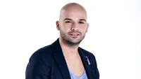 Andrei de la Alb Negru, despre viaţa lui de proaspăt tătic: Schimb scutece, mi se pare...