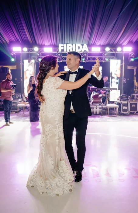 Cum au apărut Valentina Pelinel și Cristi Borcea la nunta Mihaelei? Au furat toate privirile