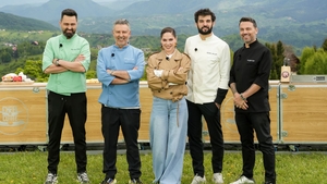 Ce poți mânca la Summer Well 2026 și cât costă. Jurații „Chefi la cuțite” și-au adus preparatele la festival