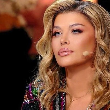 Loredana Groza, după ce fanii au acuzat-o că a apelat la operații estetice
