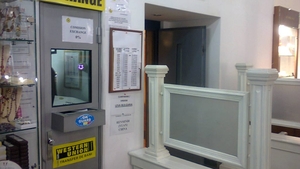 Curs valutar 14 februarie 2019. Euro s-a "certat" cu leul de Ziua Îndrăgostiților