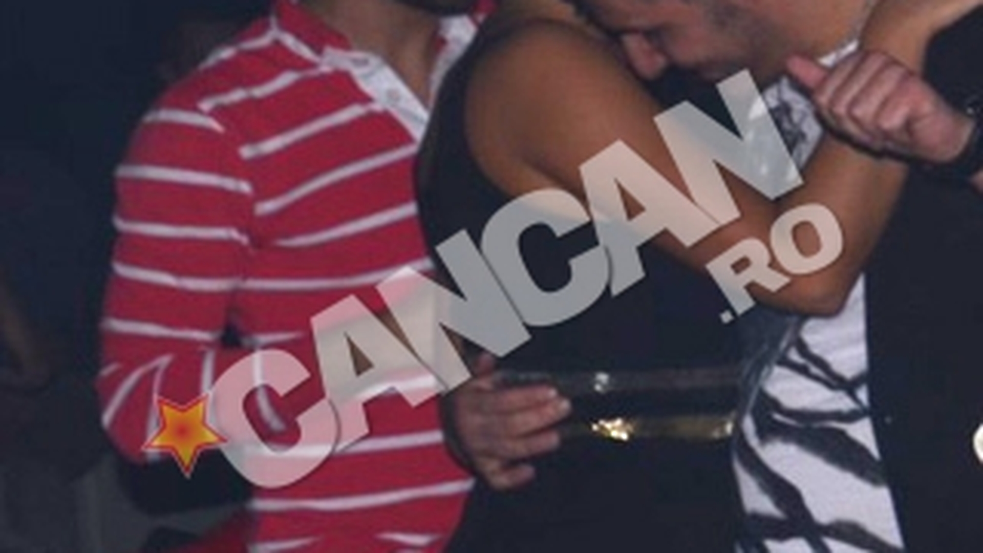 Fiul lui Sile Camataru "racoleaza" femei in club! Vezi cum bea si se distreaza cu o bruneta focoasa - Ea e lipita toata de el