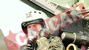 Iuscenko piloteaza avioane de lupta