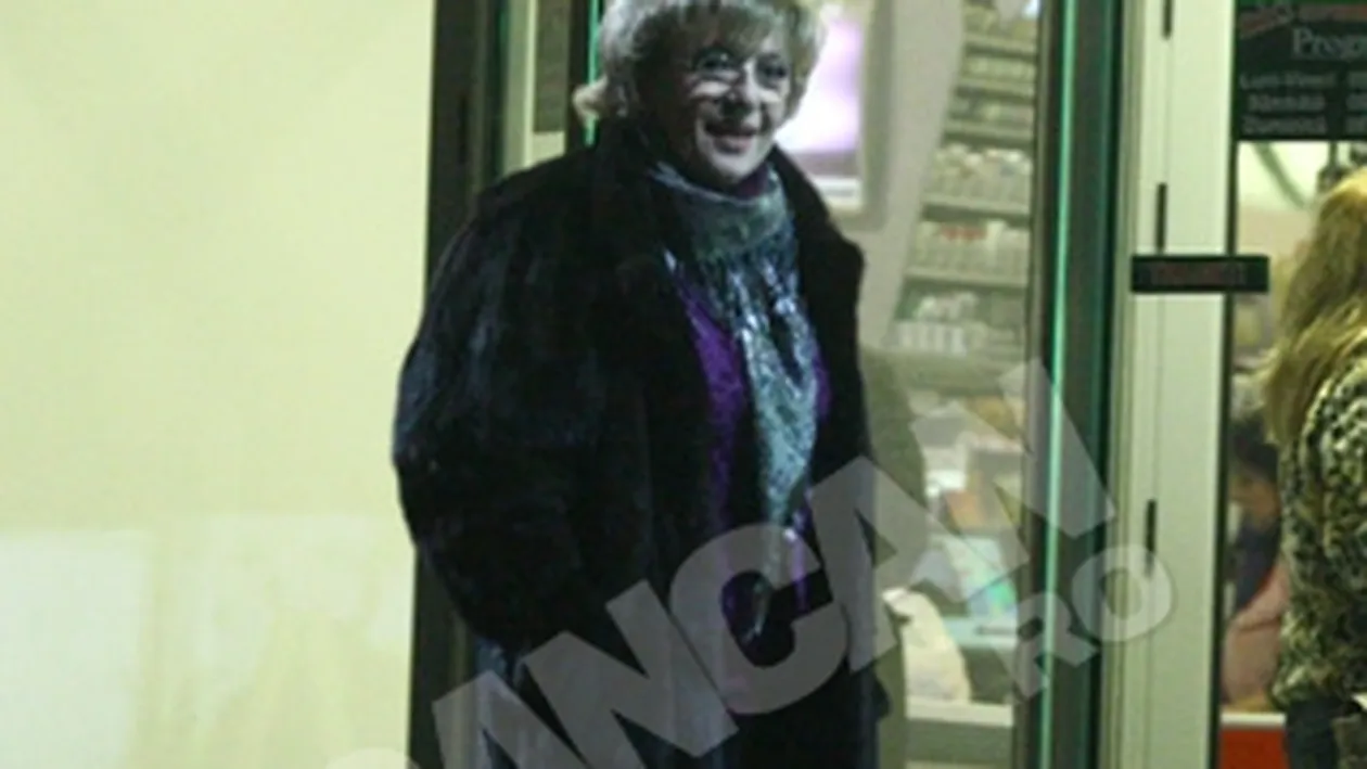 Corina Chiriac isi face cumparaturile singurica! O ajuta doar Dumnezeu!