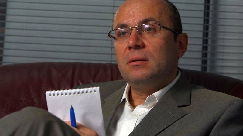 Cozmin Guşă, în cazul numirii lui Adrian Zuckerman ambasador în România: "Scandalul sexual este inventat"