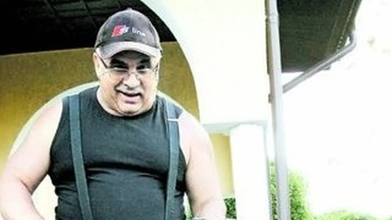 CANCAN l-a gasit pe fostul colonel SPP Gheorghe Trutulescu in conacul sau de la Sahateni: Tigareta II e istorie, acum ma joc cu cainii