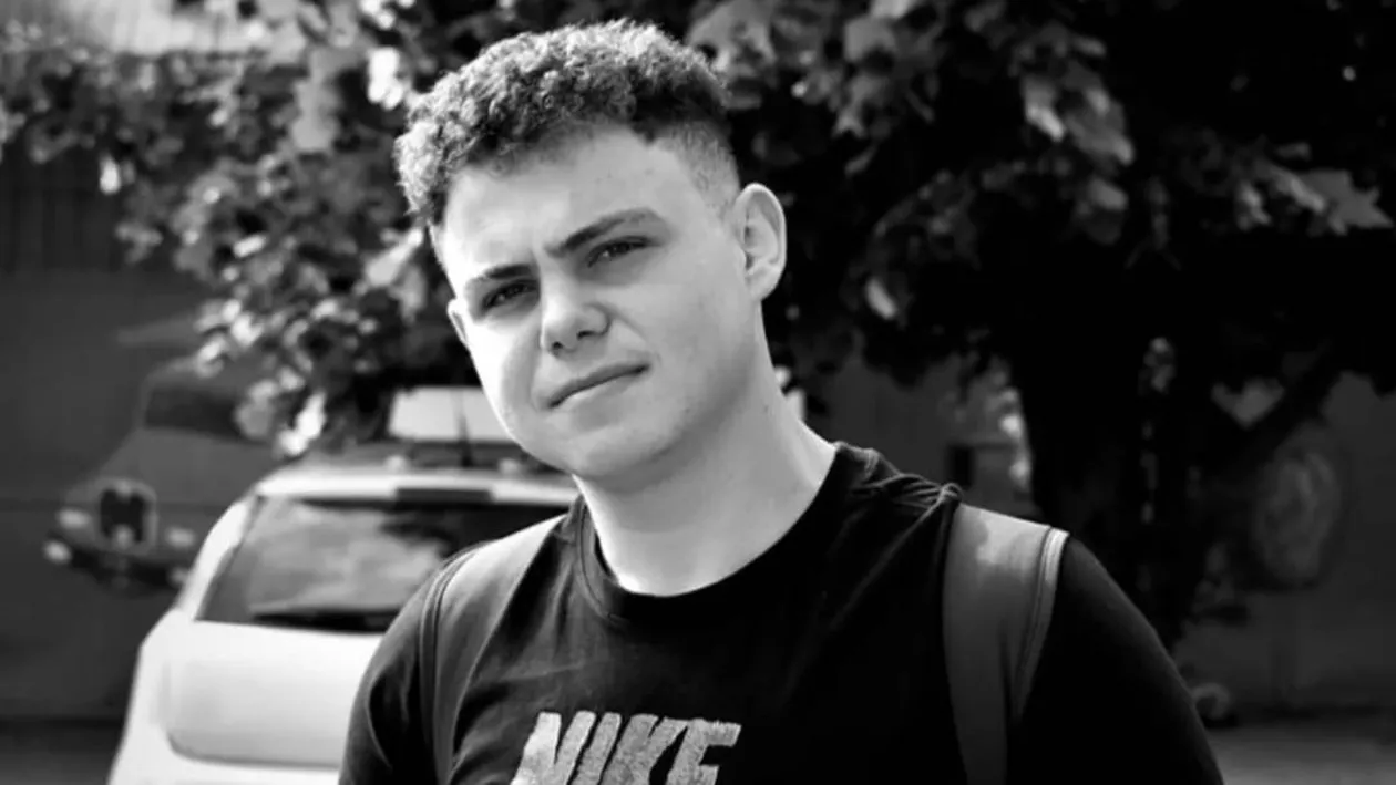Dănuț, tânărul ars de viu în accidentul din Iași, a fost înmormântat. Iubita lui a postat imaginile durerii