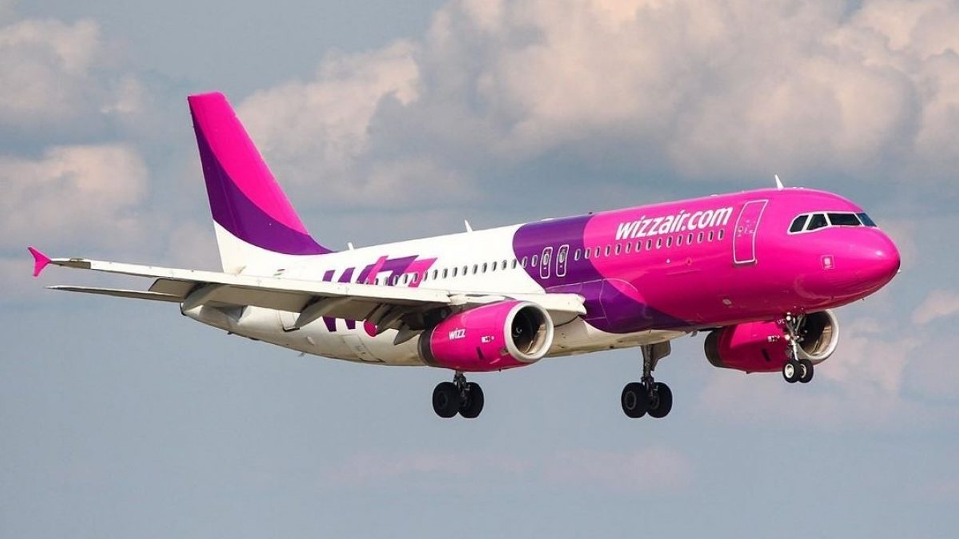 Wizz Air alocă 100.000 de bilete gratuite. Cine poate beneficia de ele