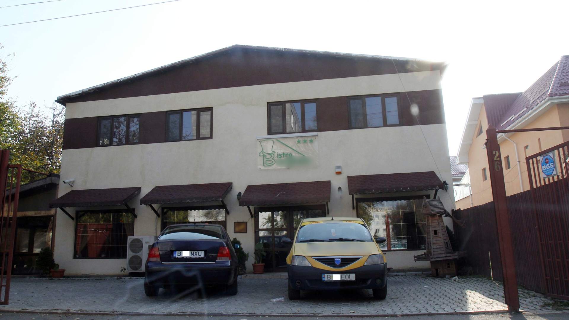 Scandal intre politisti si doi bucuresteni, intr-un restaurant din sectorul 3! "Eu sunt seful sefilor, vreau taxa de protectie!