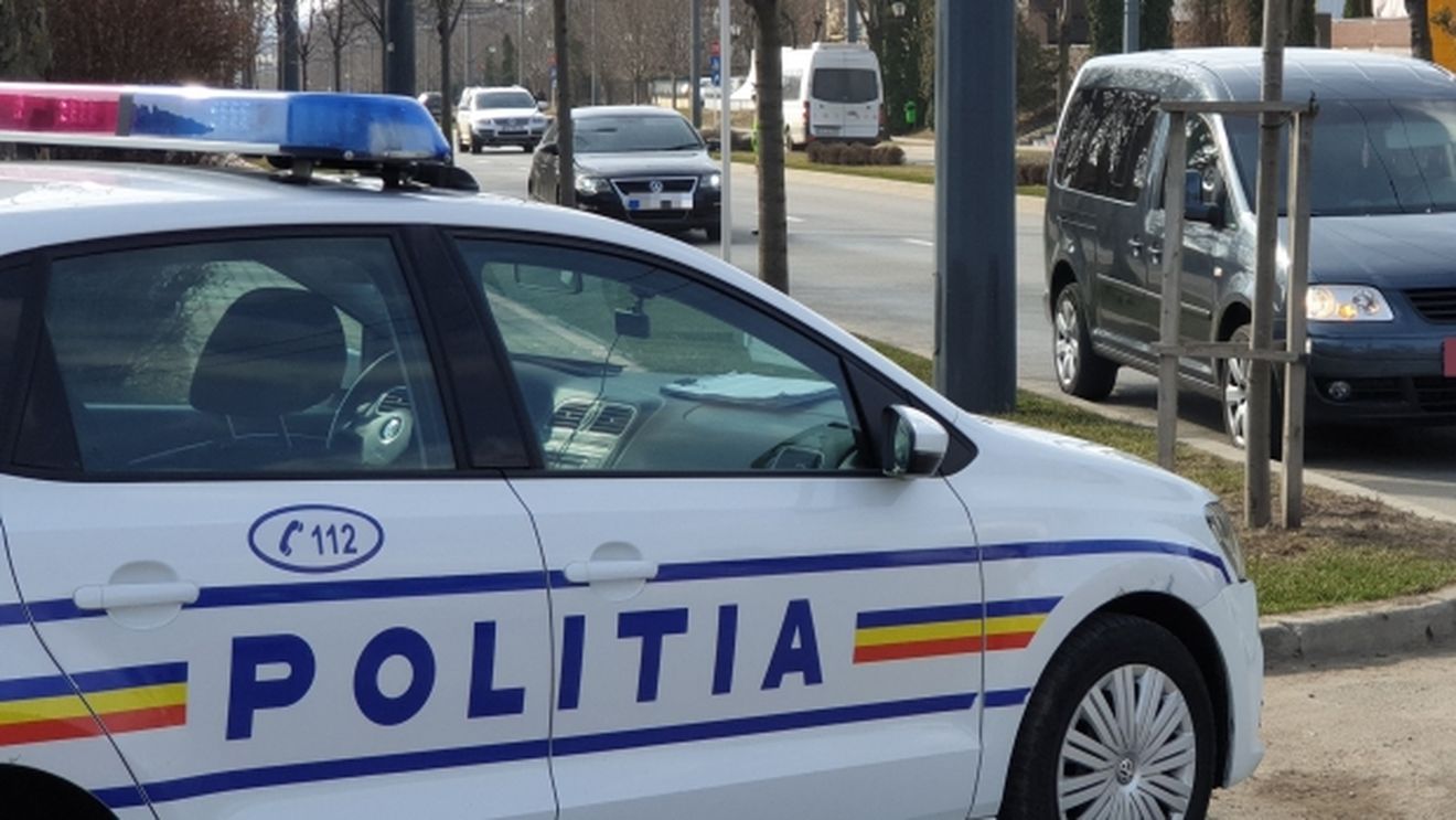Un șofer și un vatman s-au șicanat în trafic: Primul, amendat. Al doilea, verificat de superiori
