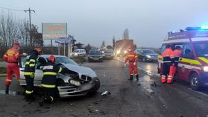 Accident grav în județul Dâmbovița! Impact puternic între trei mașini. Mai multe persoane au fost rănite