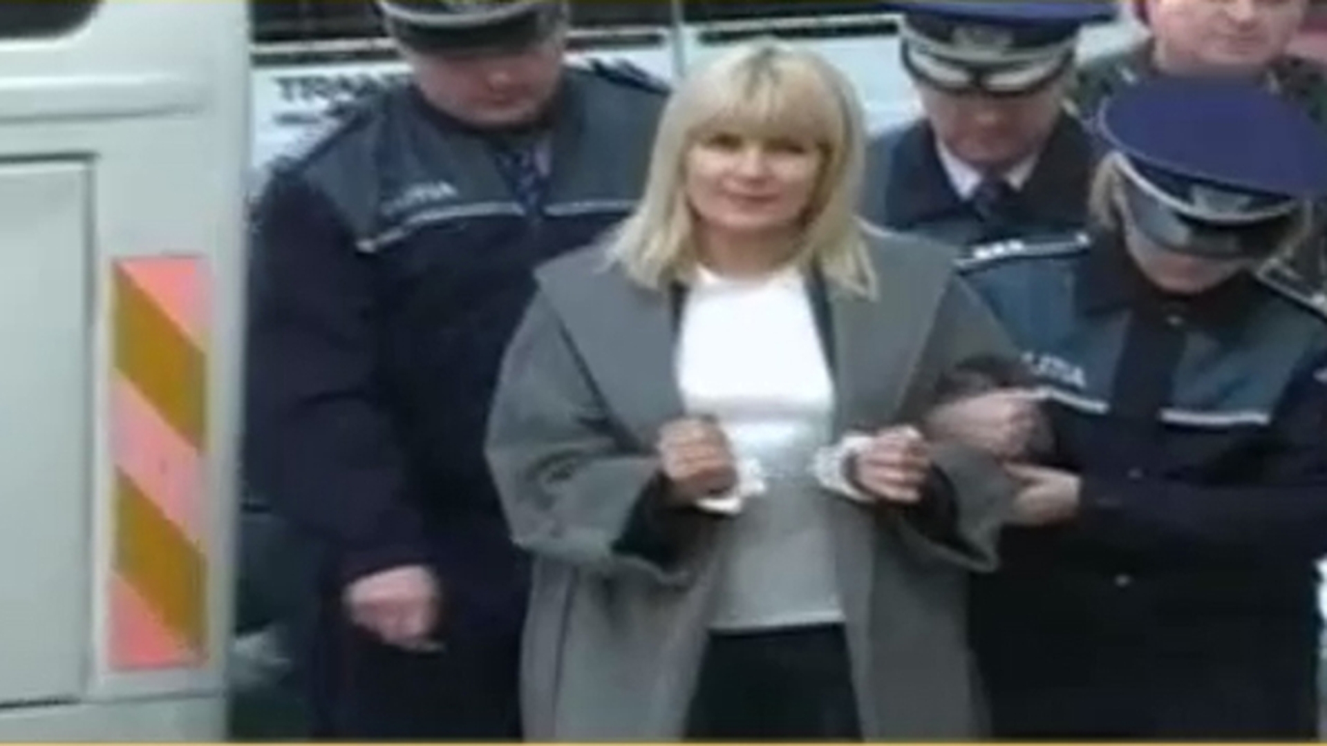 Elena Udrea, vizitata dupa gratii! Mama politicianului a venit cu…