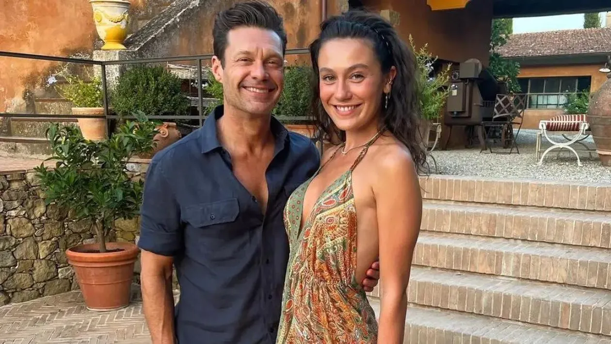 Despărțire-șoc în showbiz! Ryan Seacrest și Aubrey Paige și-au spus ADIO după trei ani de relație