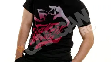 Smiley: Cel mai frumos este sa te opresti la semafor si sa iti auzi piesa intr-o alta masina