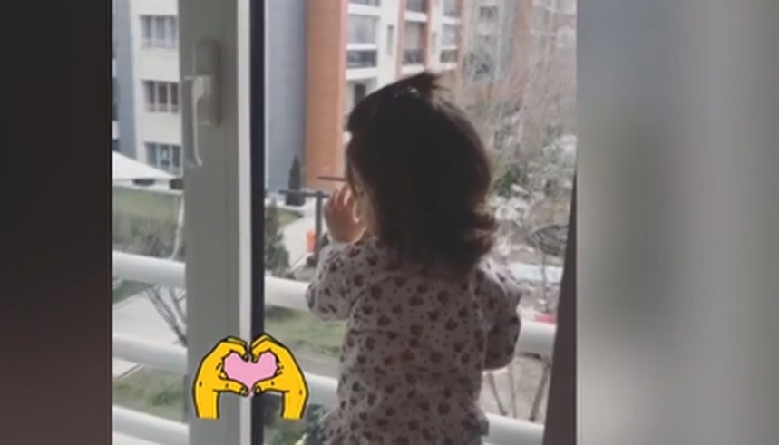 Andreea Tonciu, discuţie cu fiica sa, Rebecca. “O iubeşti mai mult pe mami? Nu pot să cred că plângi după…”