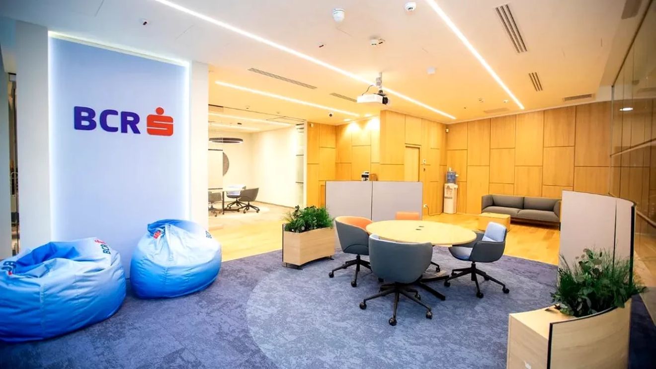 Românii care sunt clienți ai BCR trebuie să știe ultimele noutăți. Ce schimbări s-au produs la această bancă