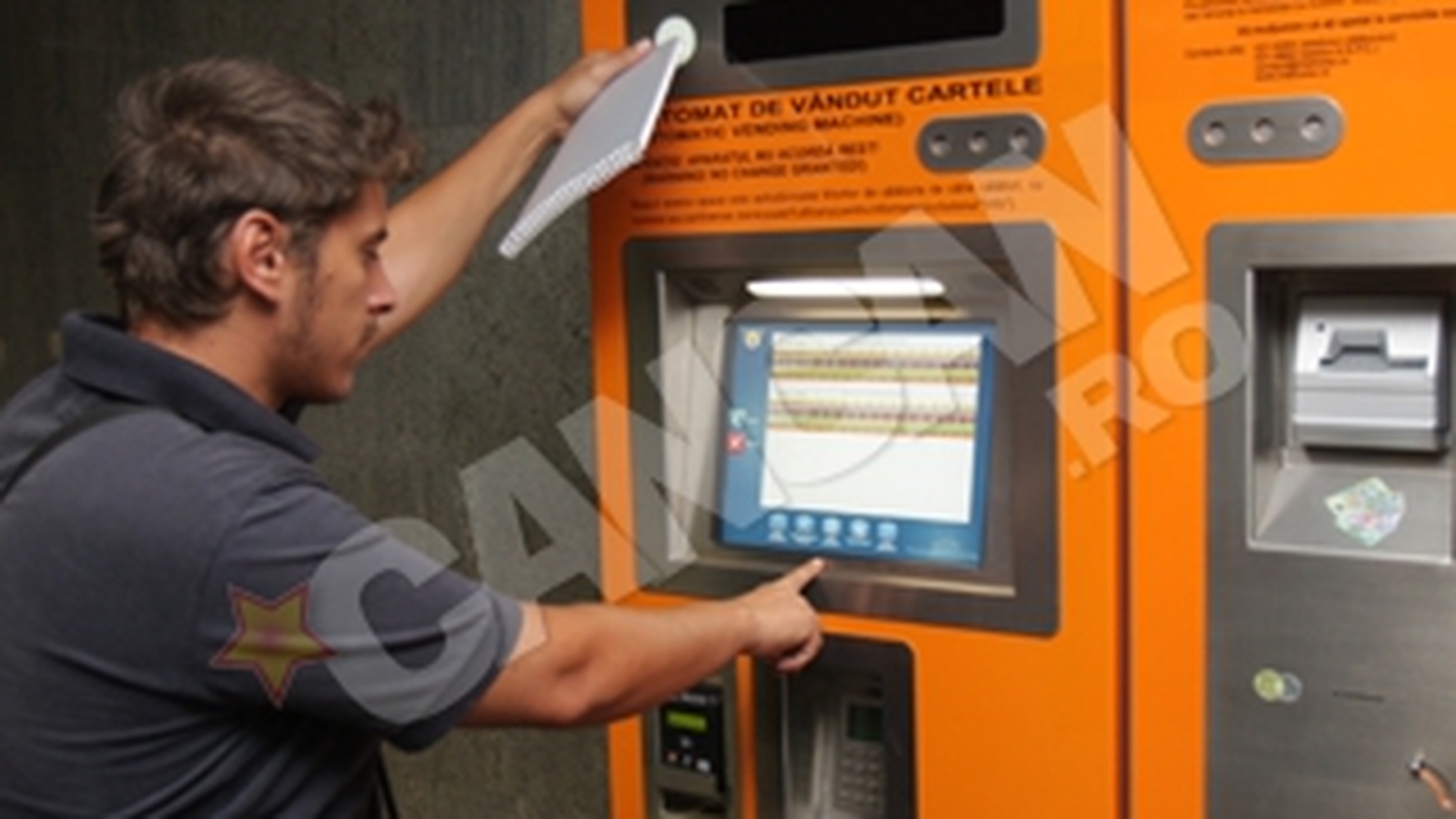 Metrorex a pus in functiune 35 de aparate de vandut cartele