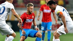 Alertă în vestiarul FCSB-ului! Olteanca sexoasă l-a zăpăcit pe fotbalistul lui Gigi Becali! Imagini în premieră