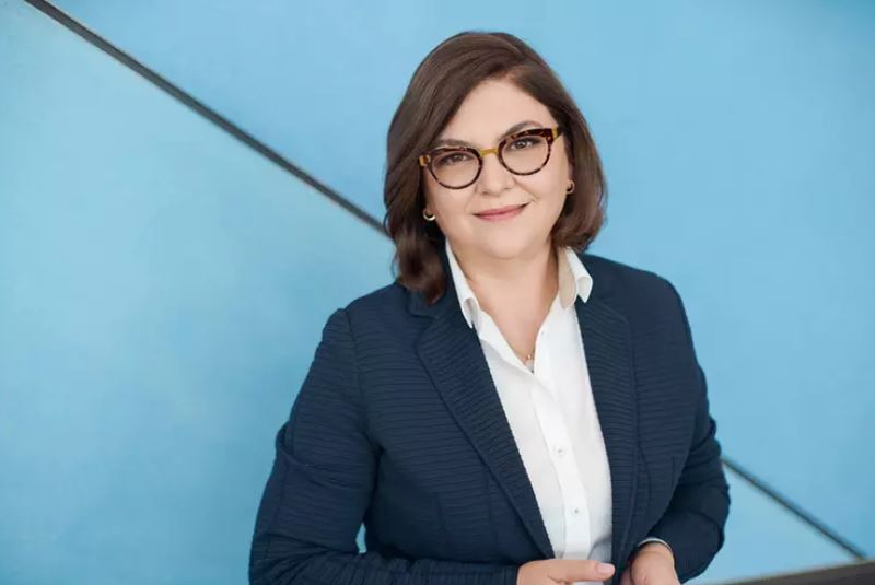Ea este Adina, soția lui Crin Antonescu. Au făcut nuntă mare la Bruxelles