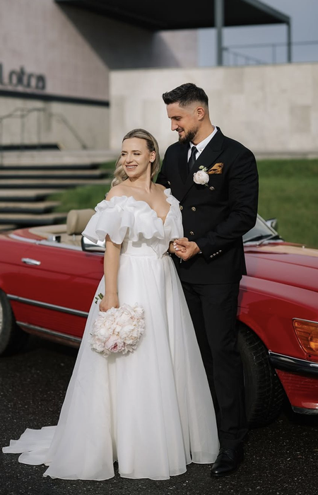 Ce veste în familia Survivor! Andrei Ciobanu și Marilena s-au căsătorit. Cum au arătat cele două rochii de mireasă
