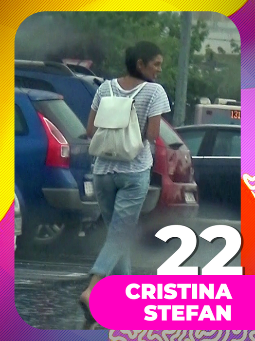 TOP 30 fete-sexy chiar şi atunci când afară plouă. Monica Gabor, Anna Lesko şi Bianca Drăguşanu s-au udat… la propriu!