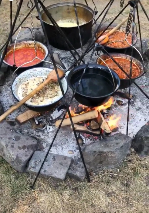 Imagini senzaționale de la botezul fetiţei Laurei Cosoi
