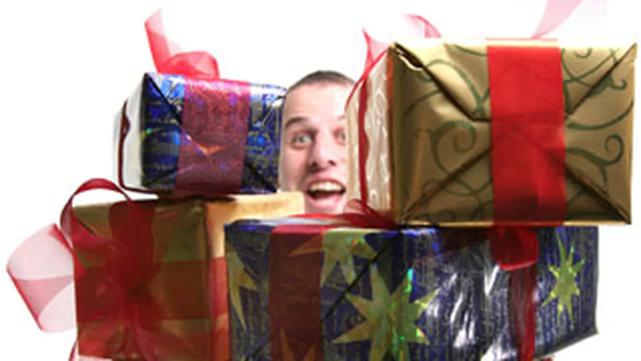Femeile nu au incredere in barbati sa aleaga cadourile de Craciun