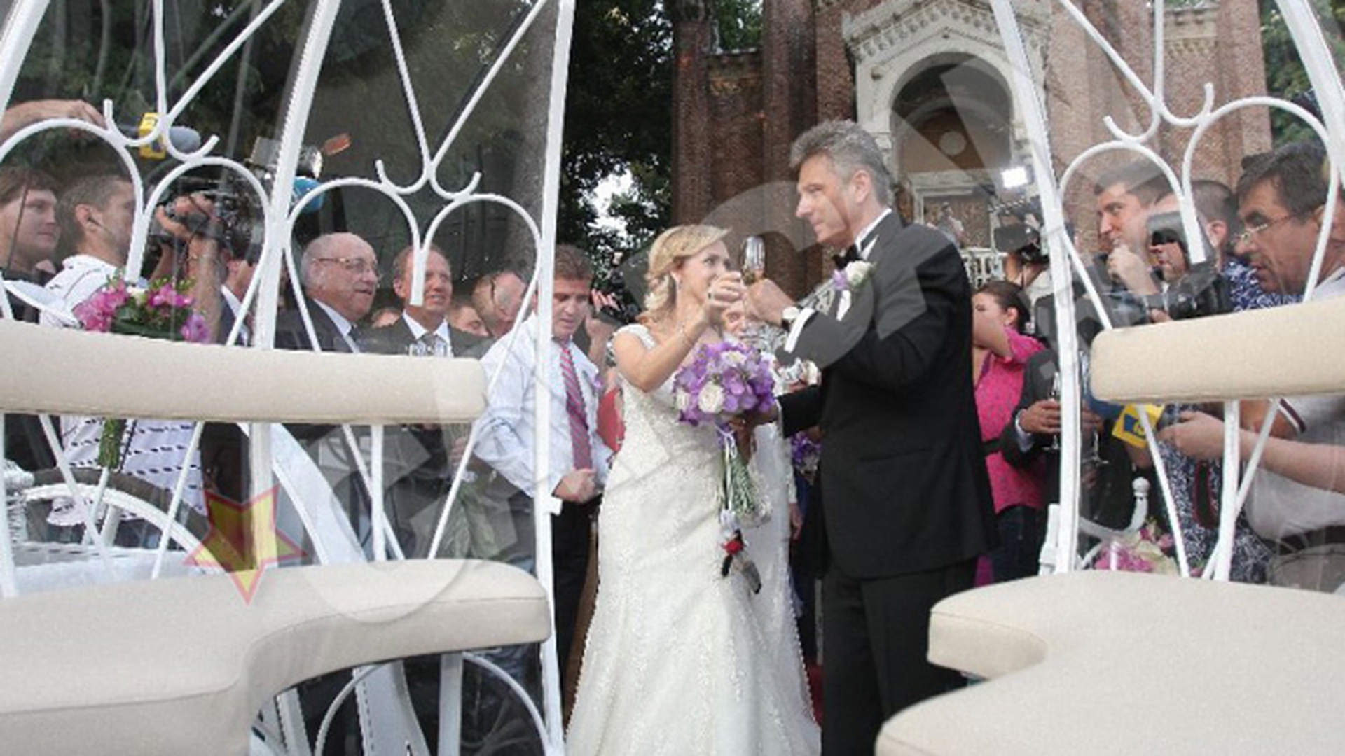 Gabi Firea si Florentin Pandele au dat aproape 20.000 de euro pe focul de artificii de la nunta!