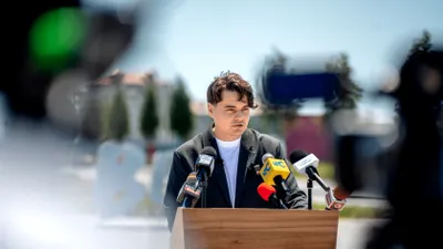 Bilete la 1 leu pentru Nibiru, pe 1 aprilie. Selly: „Ați auzit bine. Nu e păcăleală”