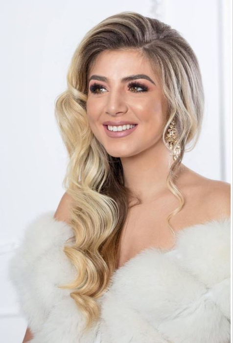 Andreea a absolvit Facultatea de Drept în Cluj-Napoca