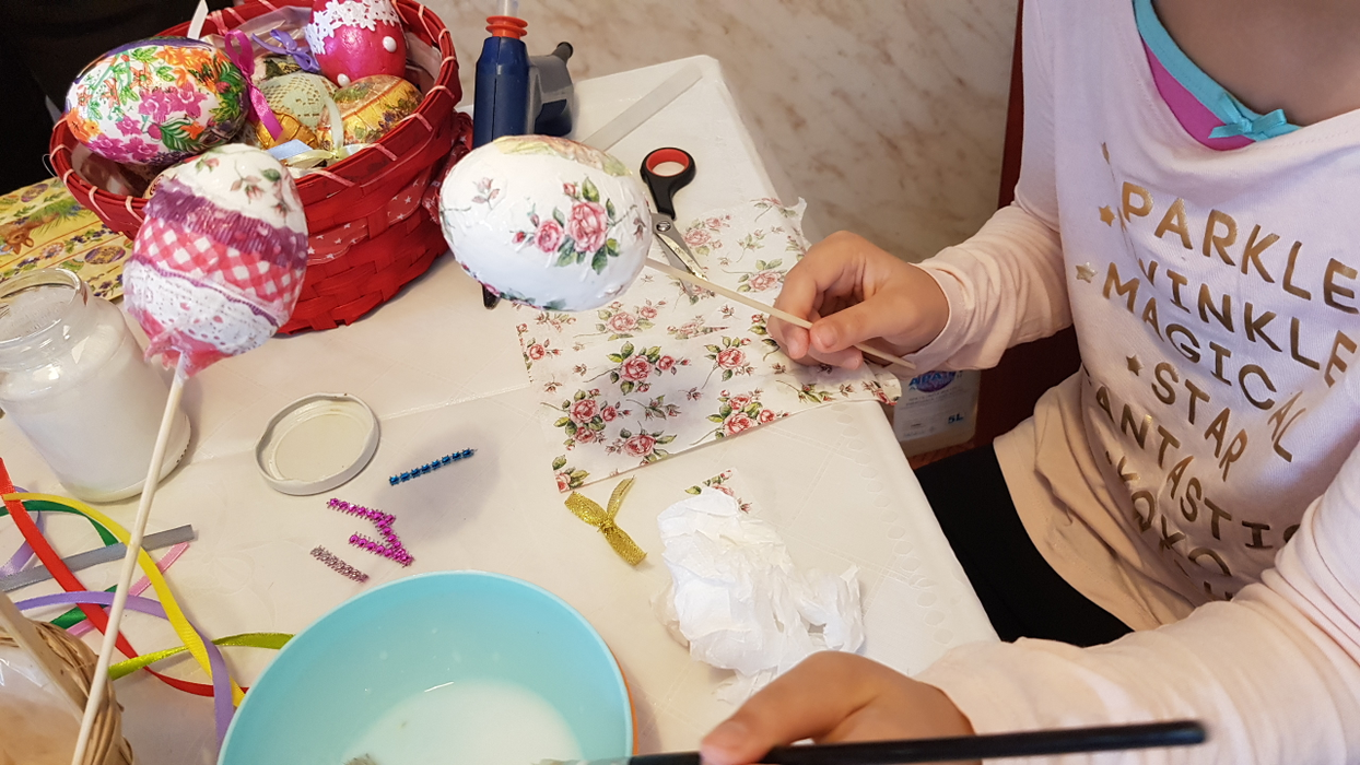 Ouăle decorative de Paște sunt gata în câteva minute