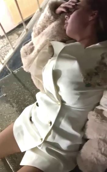 Andra Volos, într-o ipostază care lasă loc multor interpretări