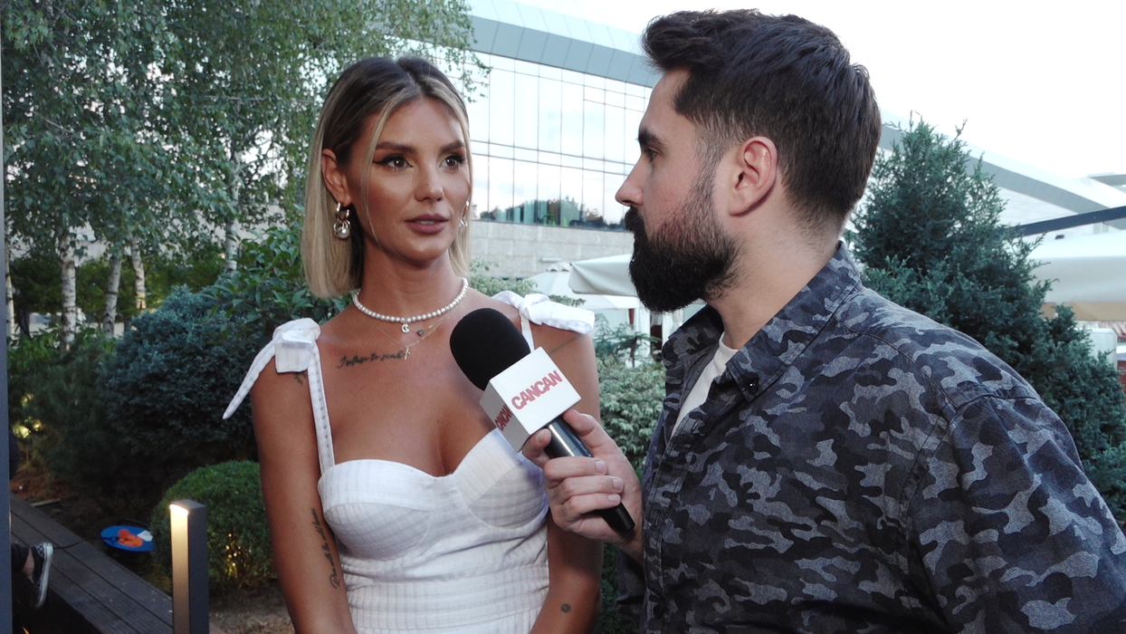 Ramona este de acord ca mai multe persoane să-i ofere atenție și gesturi de afecțiune / (Sursa: Captură video)