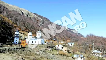 Destainuirile lui Dragos Paslaru, marele actor al anilor '90 care a ales sa se calugareasca si traieste in pustiu: Ma rog in fiecare noapte sa nu mor in somn