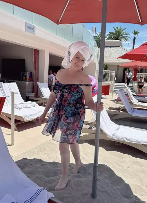 Maria Dragomiroiu, într-o formă de zile mari la 70 de ani! Cum arată cântăreața în costum de baie
