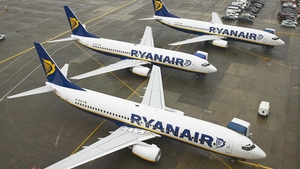 190 de zboruri Ryanair, anulate din cauza grevei însoțitorilor de bord