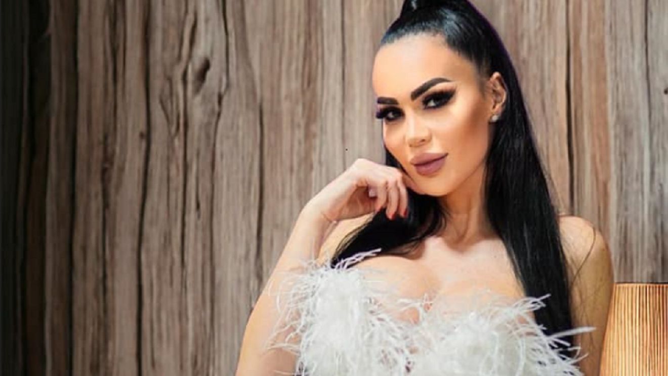 Nu o recunoști! Operațiile estetice au schimbat-o total pe Bianca Pop, fosta ispită de la Insula Iubirii