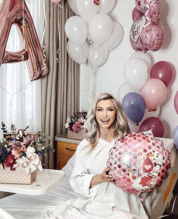 Andreea Bălan s-a externat. Artista și-a dus fetița acasă