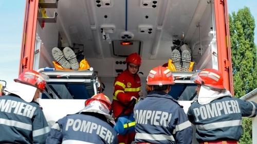Un incendiu a izbucnit într-un cămin al Universităţii de Medicină din Bucureşti! Opt studenţi au fost evacuaţi