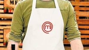 Un profesor din Onesti il acuza pe unul dintre concurentii de la "Masterchef": "Iris Lungu e interlop si camatar"