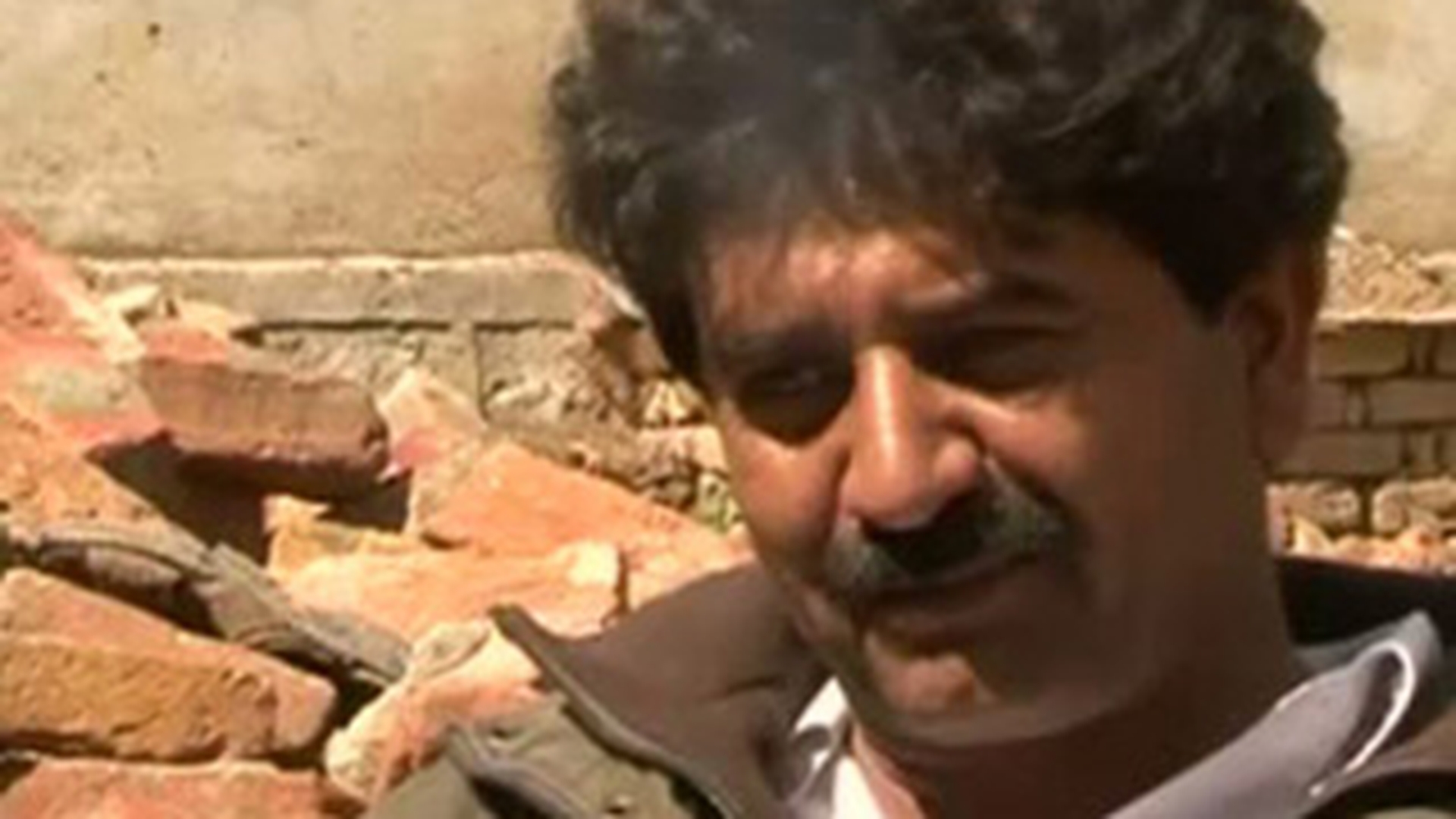 Caramizile din casa lui bin Laden, scoase la vanzare! Pretul unei bucati este incredibil! Afla daca iti permiti sa-ti iei una!