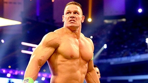 EA este iubita lui John Cena! Luptatorul nu poate rezista in viata acestei femei! Uite cum o trateaza in public